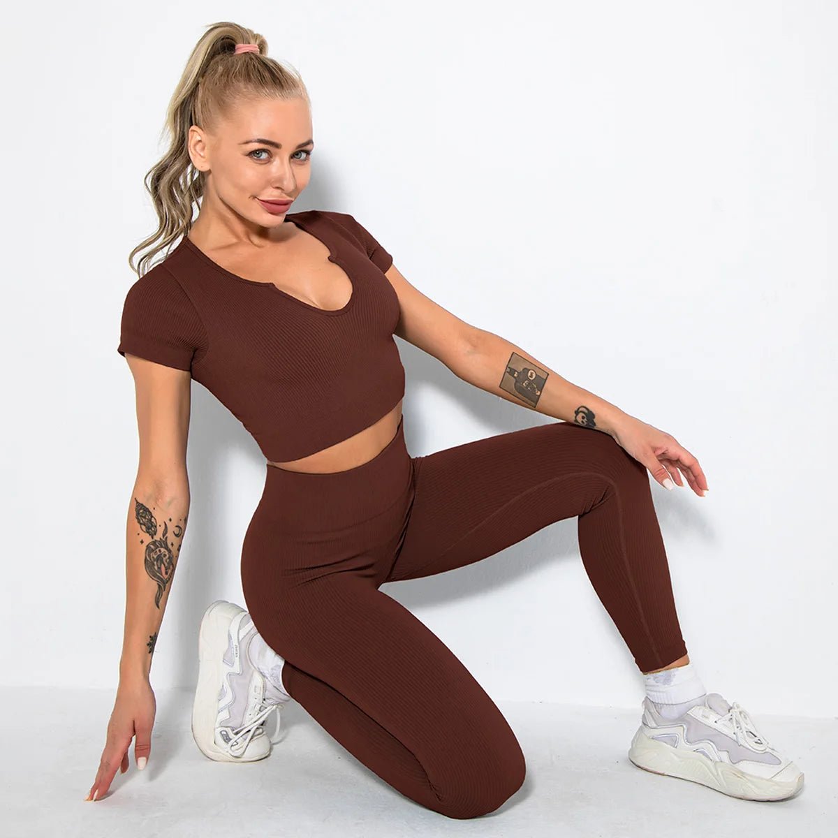 v-shirt+Leggings-dark coffee